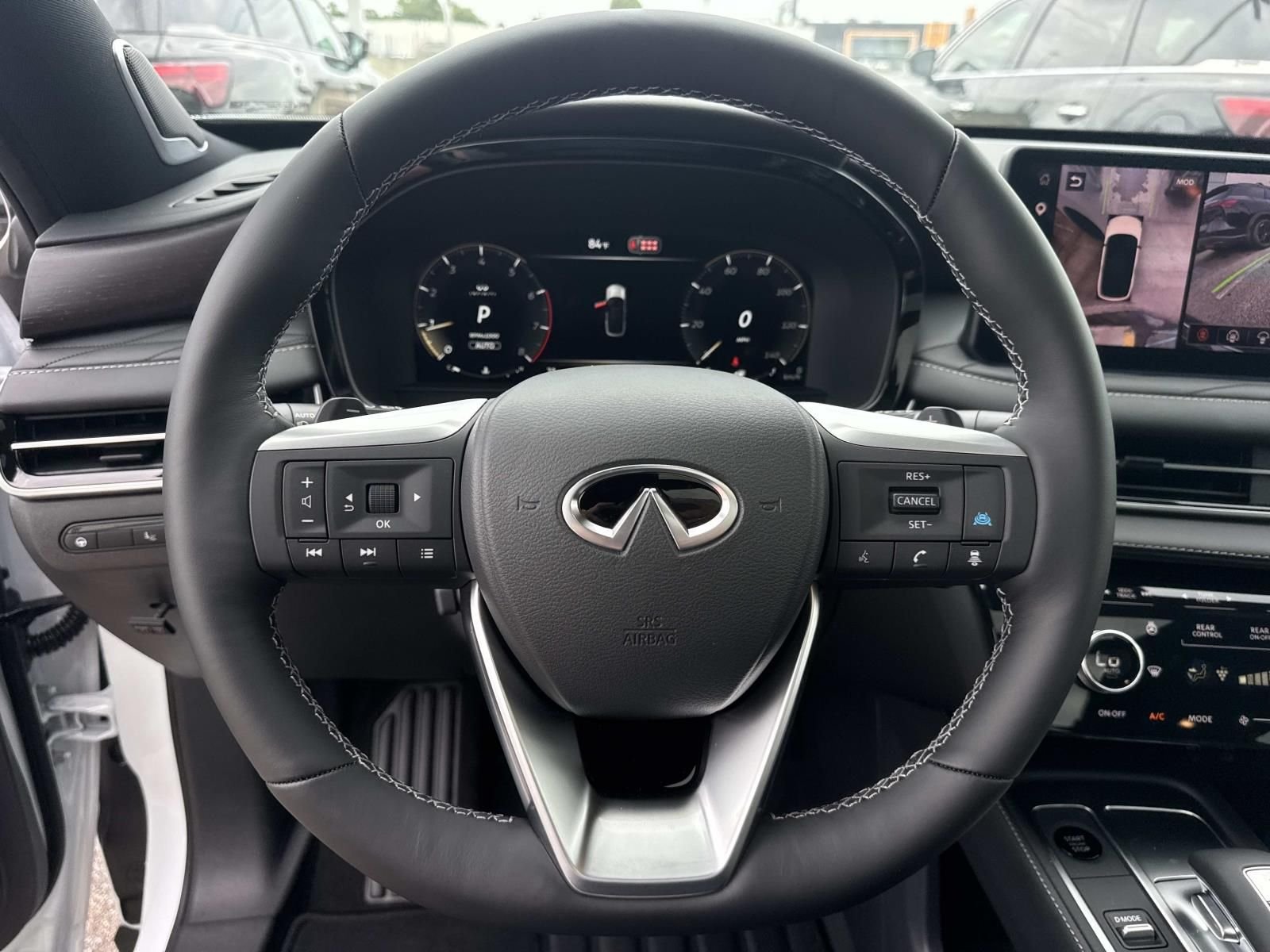 New 2027 2T RAD WHT INFINITI Autograph AWD image 16