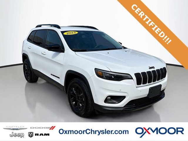 2023 Jeep Cherokee Altitude Lux