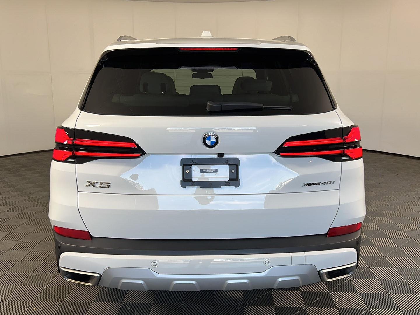 Certified Used 2024 Alpine White BMW xDrive40i image 6