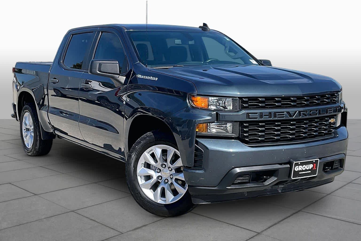 Used 2021 SHADOW GRAY METALLIC Chevrolet Custom image 3
