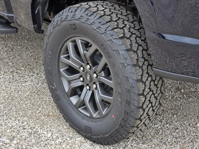 New 2026 Antimatter Blue Metallic Ford Tremor® image 7