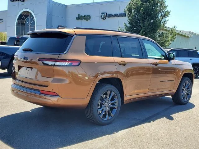 New 2026 Copper Shino Metallic Clear-Coat Exterior Paint Jeep Limited Reserve image 3