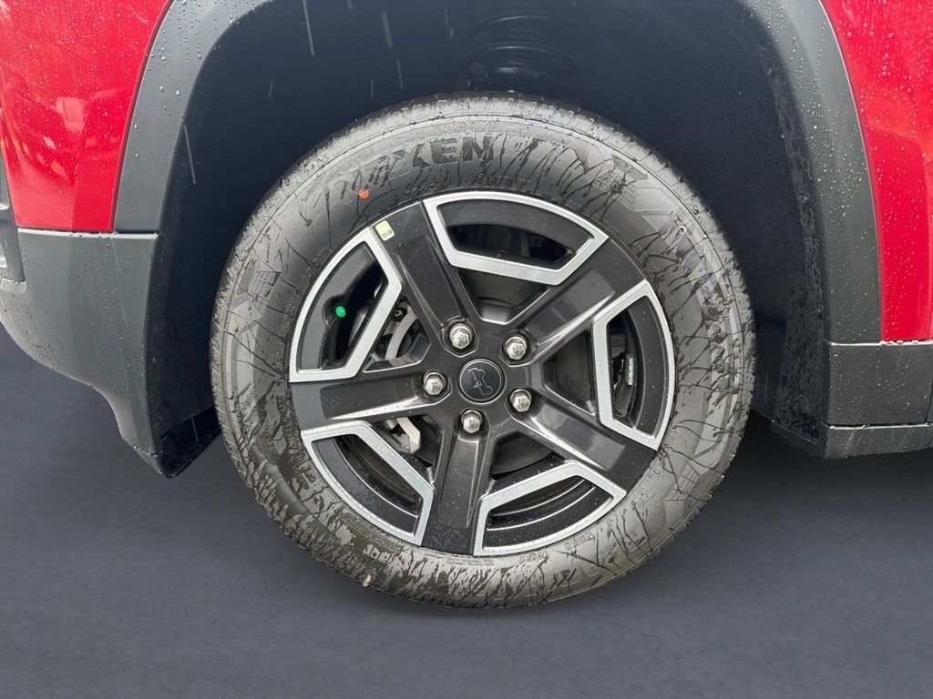 New 2026 Red Hot Pearl-Coat Exterior Paint Jeep Limited image 10