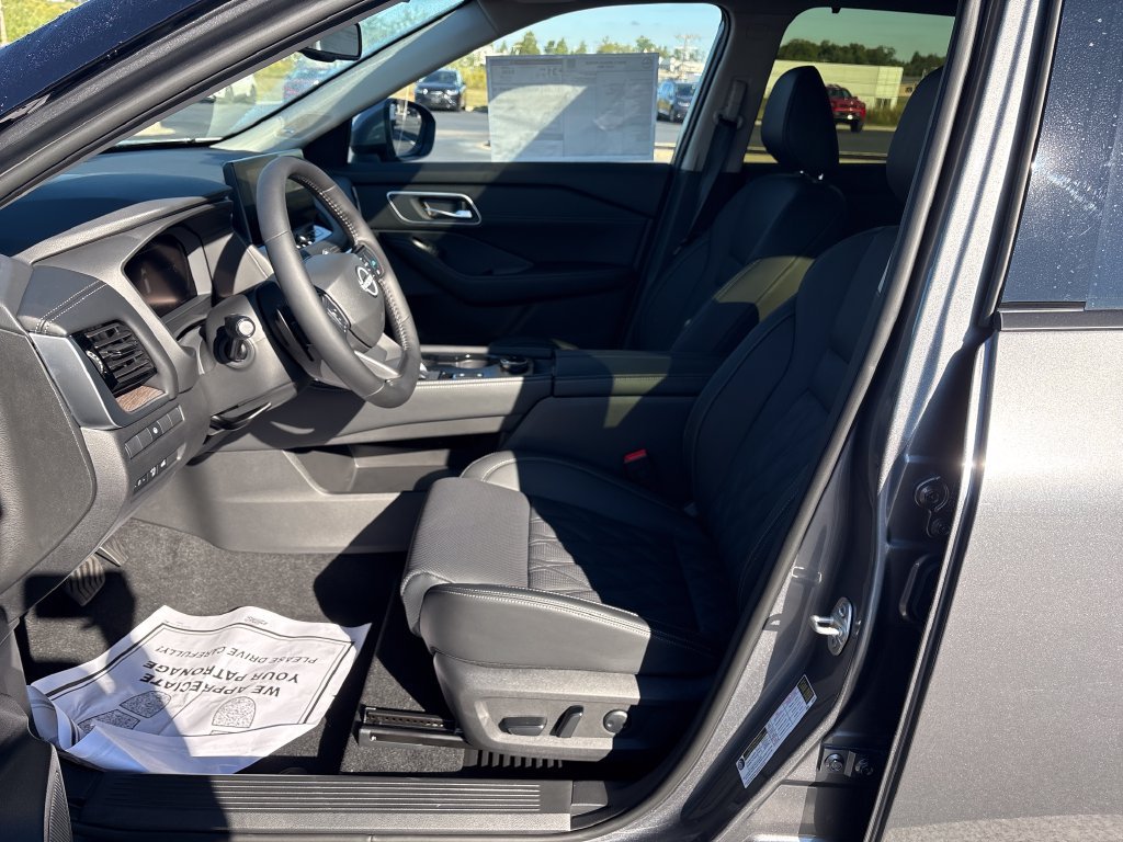 New 2026 Gray Nissan Platinum image 12