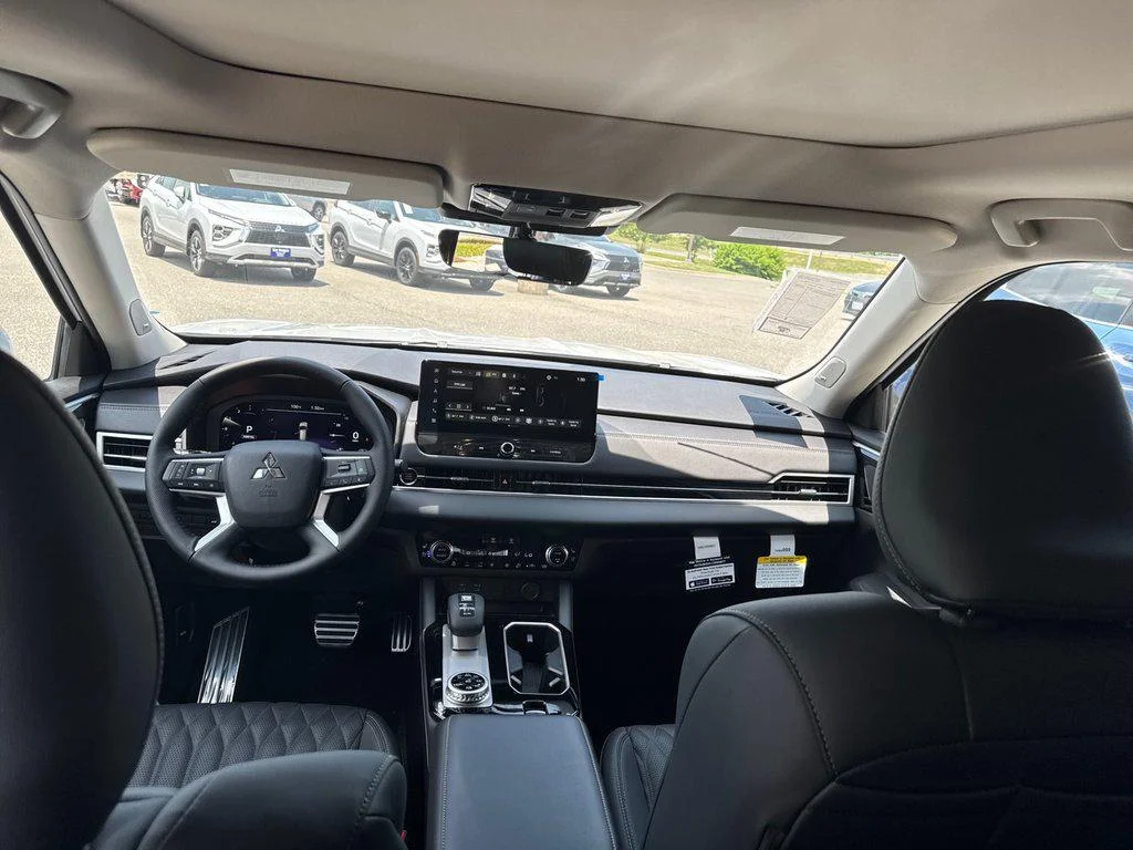 New 2026 White Diamond/Black Roof Mitsubishi SEL S-AWC image 27