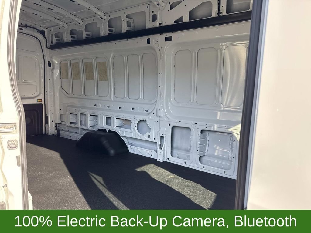 Used 2022 White Ford Base image 11
