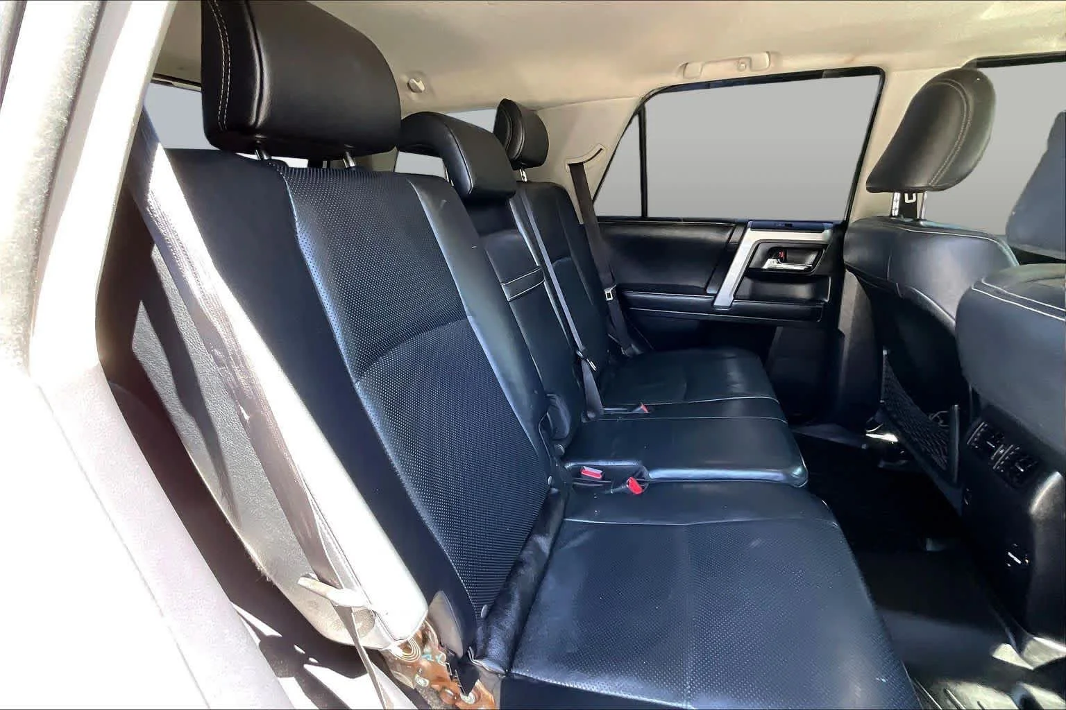 Used 2014 Blizzard Pearl Toyota Limited image 20