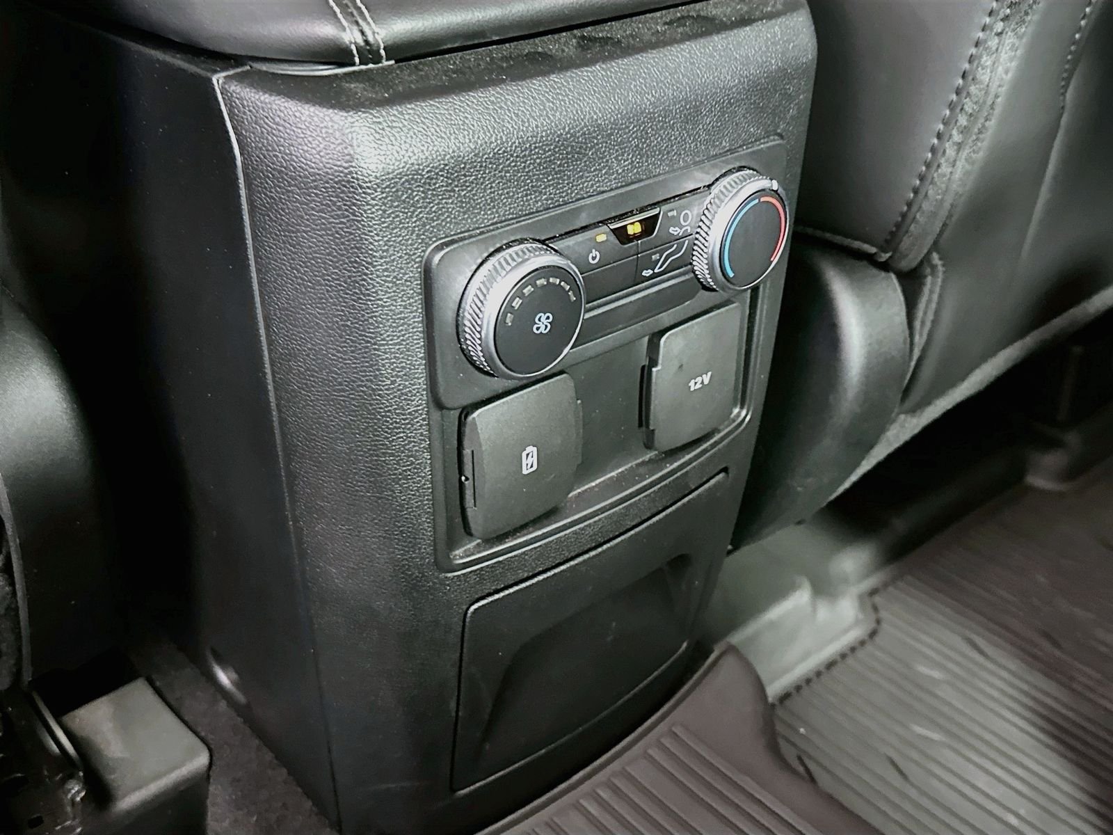 Used 2022 Silver Metallic Ford XLT image 23