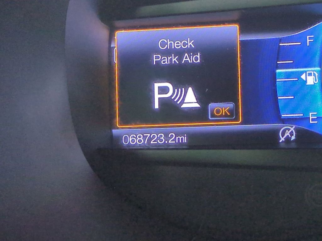 Used 2022 White Ford SEL image 36