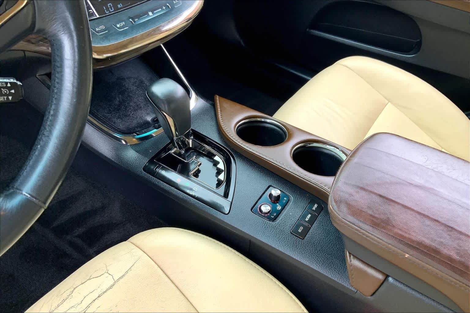 Used 2014 Attitude Black Toyota XLE image 17