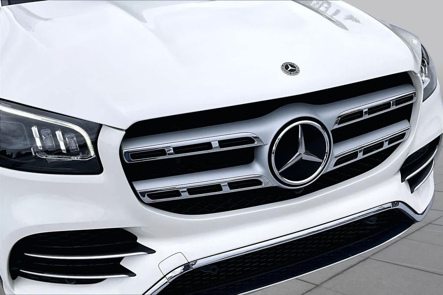 Used 2022 MANUFAKTUR Diamond White Bright Mercedes-Benz GLS 450 image 30