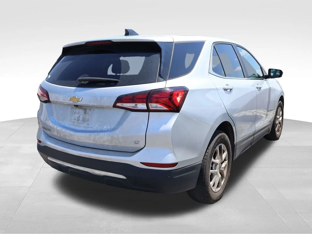 Used 2022 Silver Ice Metallic Chevrolet LT image 15