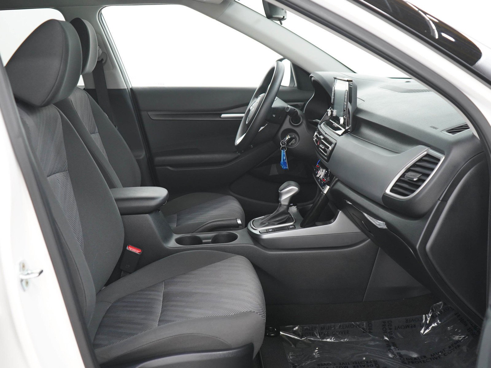 Used 2023 Snow White Pearl Kia Lx image 11