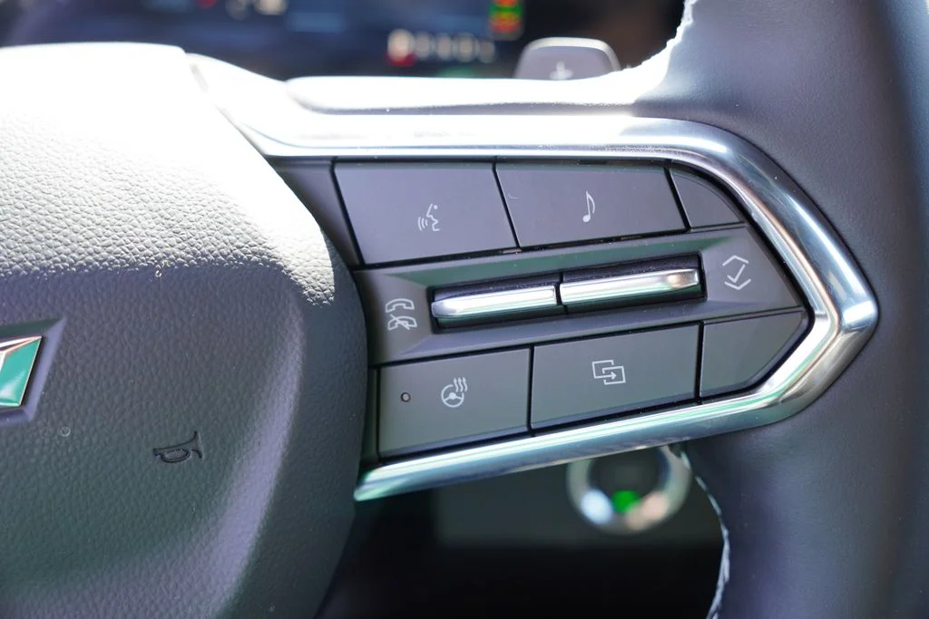 New 2026 Mosaic Black Metallic Chevrolet LT image 18