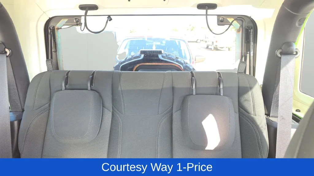 Used 2019 Green Jeep Sport S image 12