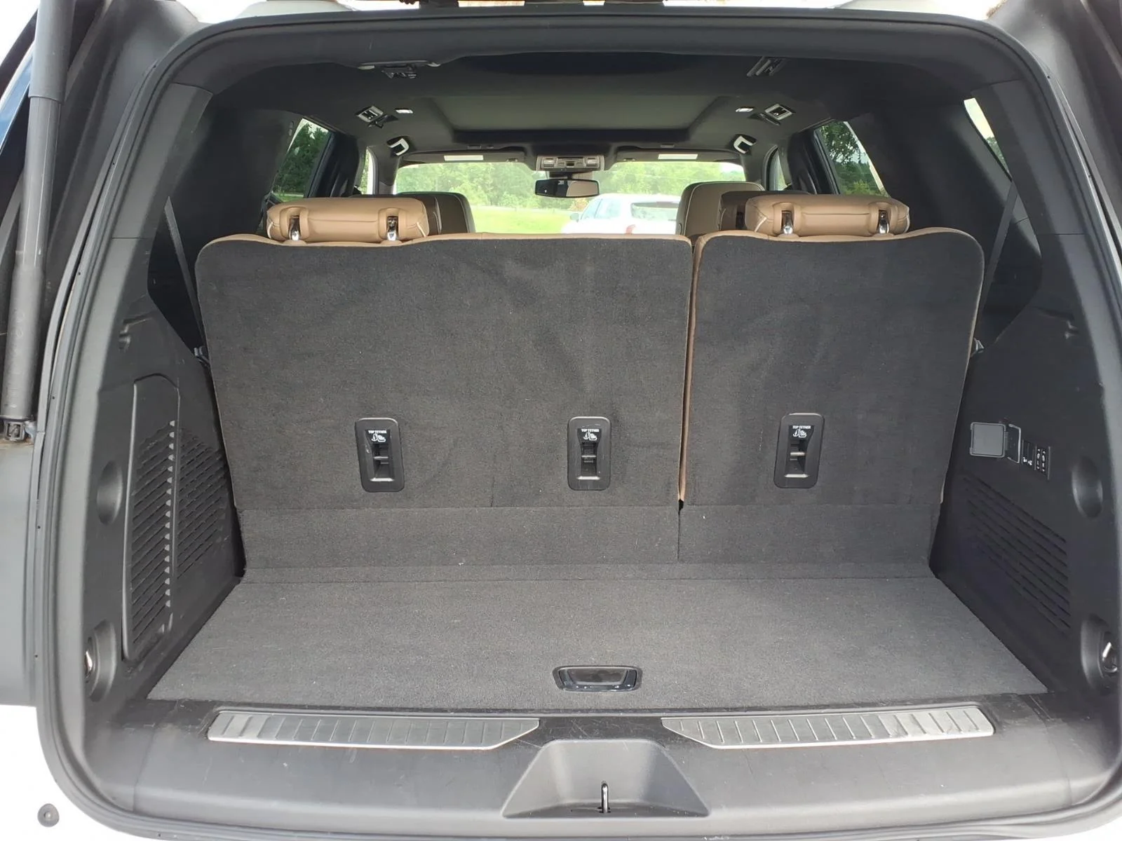 Used 2023 Summit White Chevrolet Premier image 36