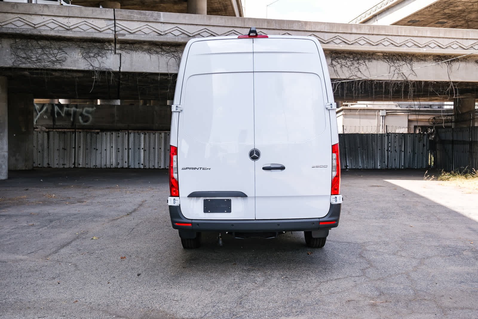 New 2026 Arctic White Mercedes-Benz Cargo 170WB High Roof RWD 2.0L I4 Diesel Turbo HO image 25