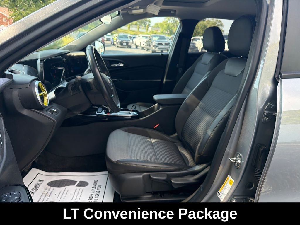 Used 2024 Gray Chevrolet LT image 11