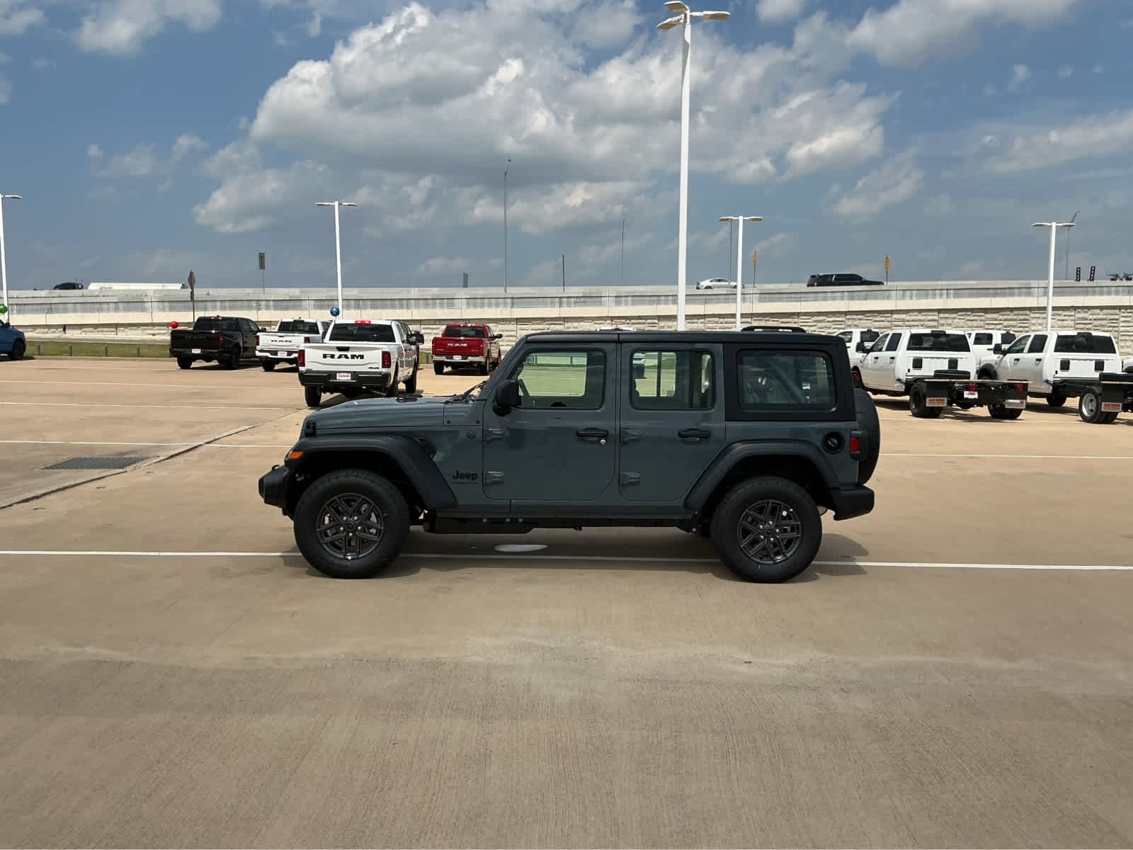 New 2026 Anvil Clear-Coat Exterior Paint Jeep Sport image 10