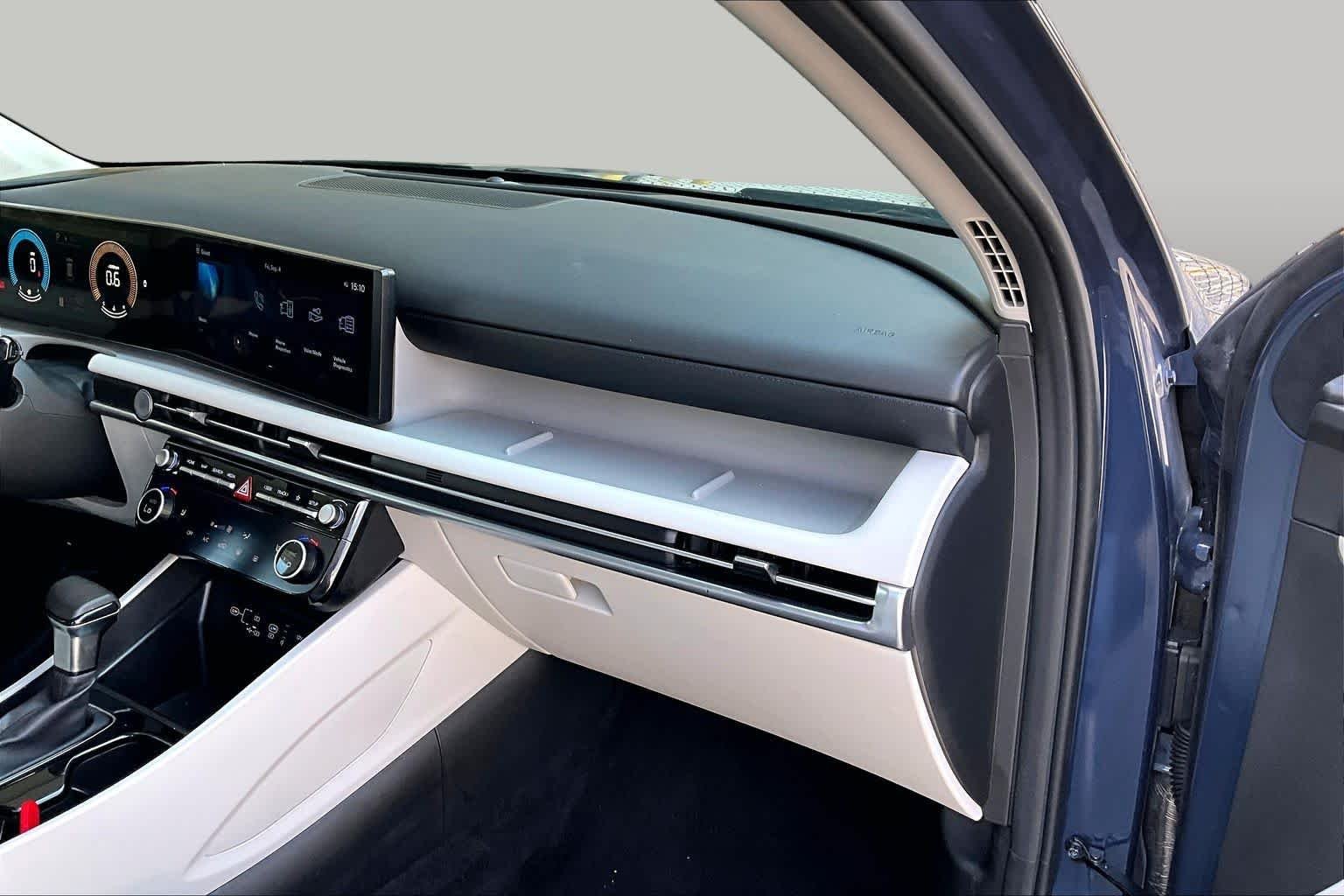 Used 2025 Atlantis Blue Hyundai SEL image 18