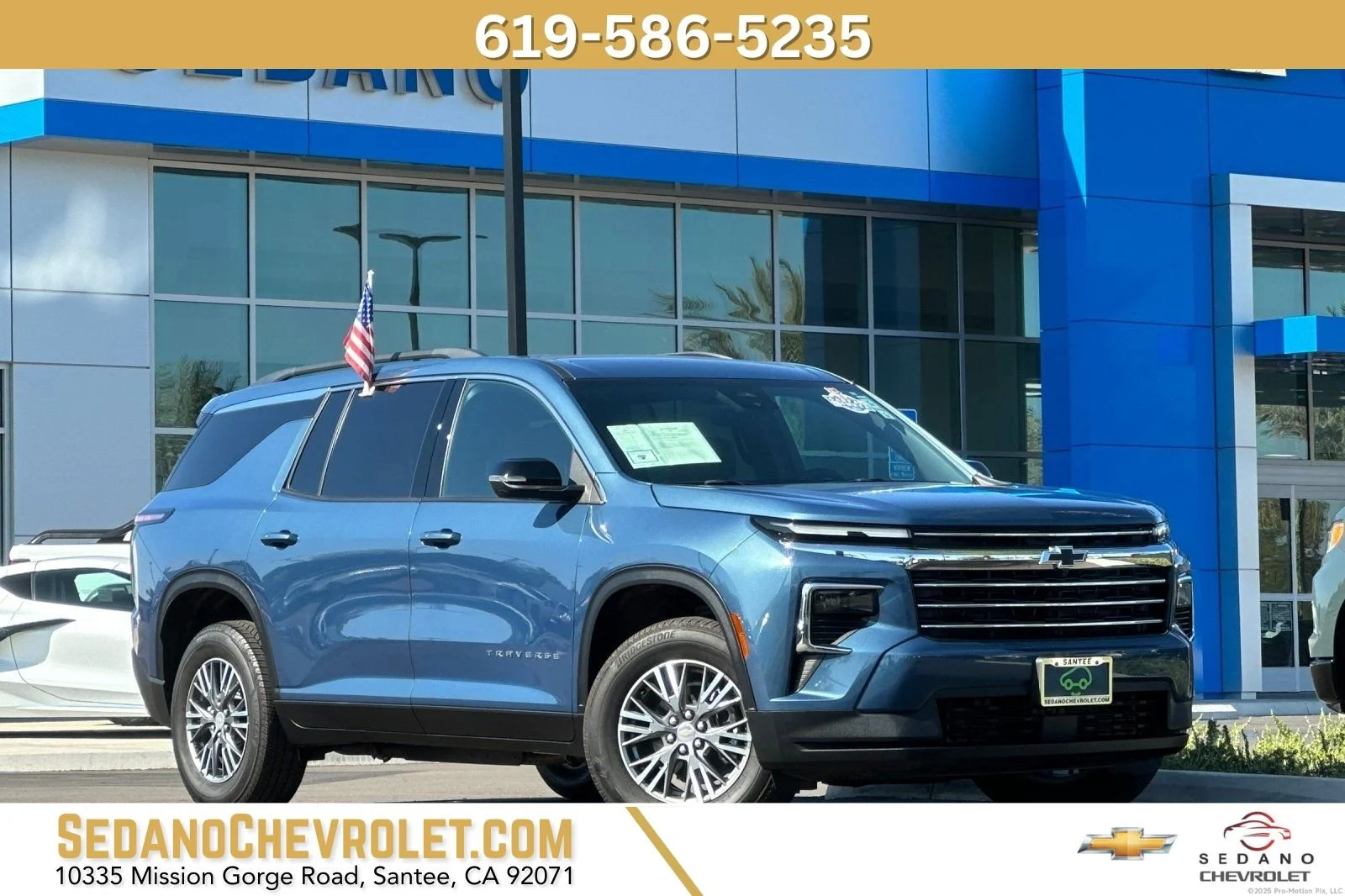 2025 Chevrolet Traverse FWD LT's photo