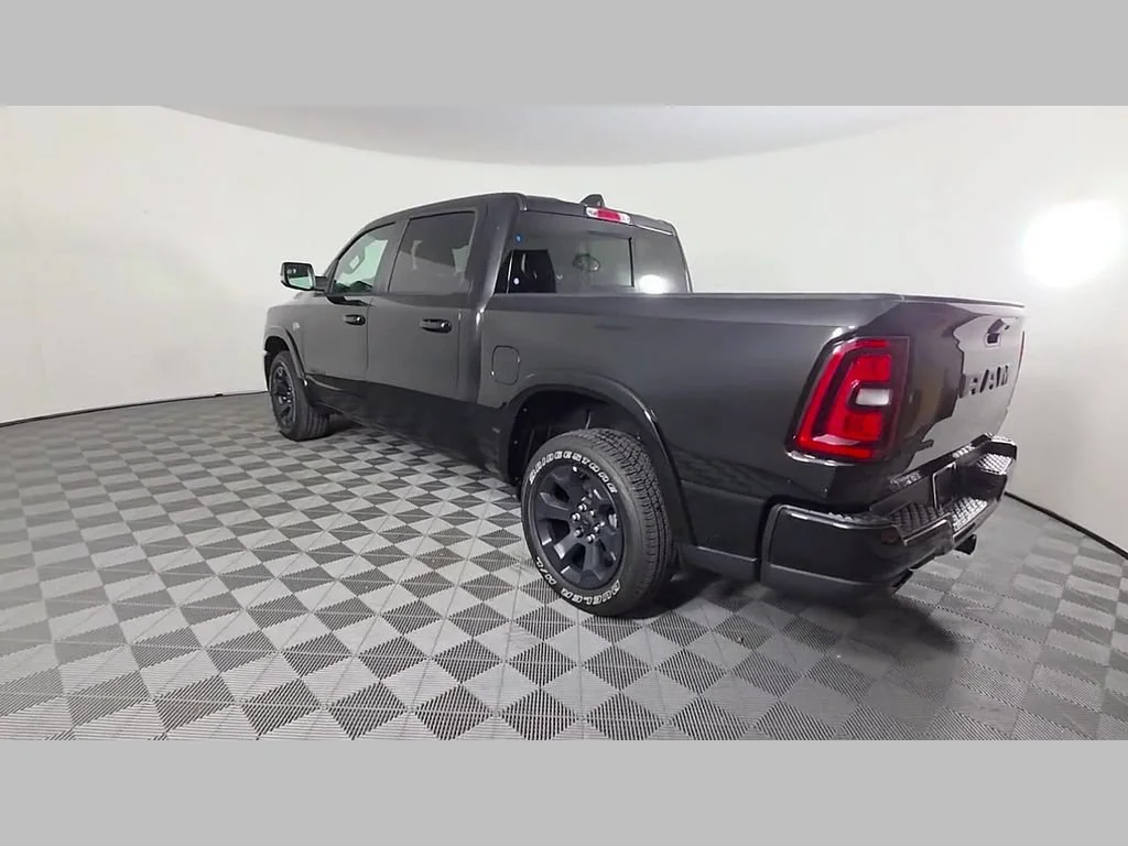 New 2026 Diamond Black Crystal Pearl-Coat Exterior Paint RAM Big Horn image 32