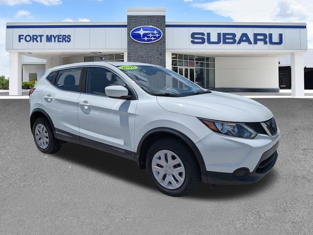 Used 2018 White Nissan S image 2