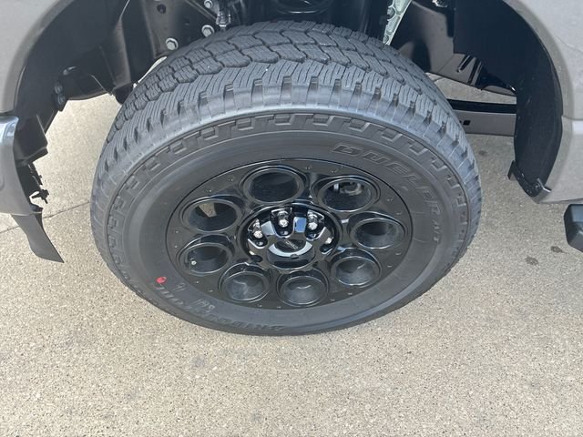 New 2026 Carbonized Gray Metallic Ford F-350® Lariat® image 10