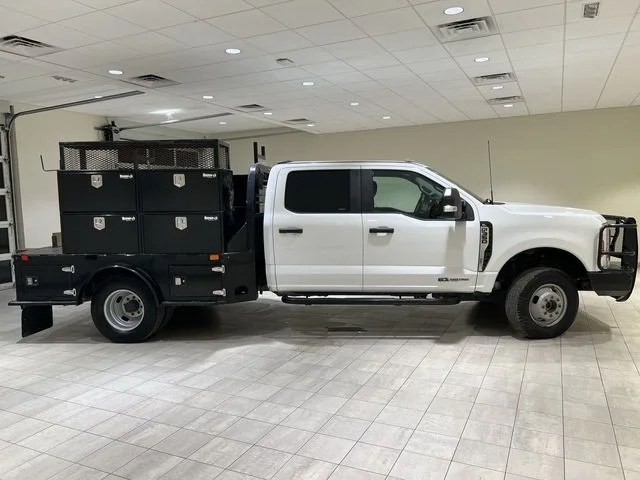 Used 2024 Oxford White Ford XL image 6