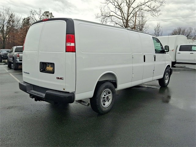 2025 GMC Savana Cargo Work Van - Photo 18