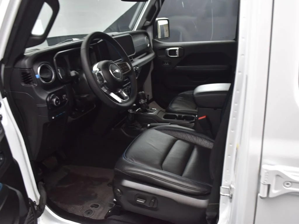 Used 2024 White Jeep High Altitude 4xe image 18