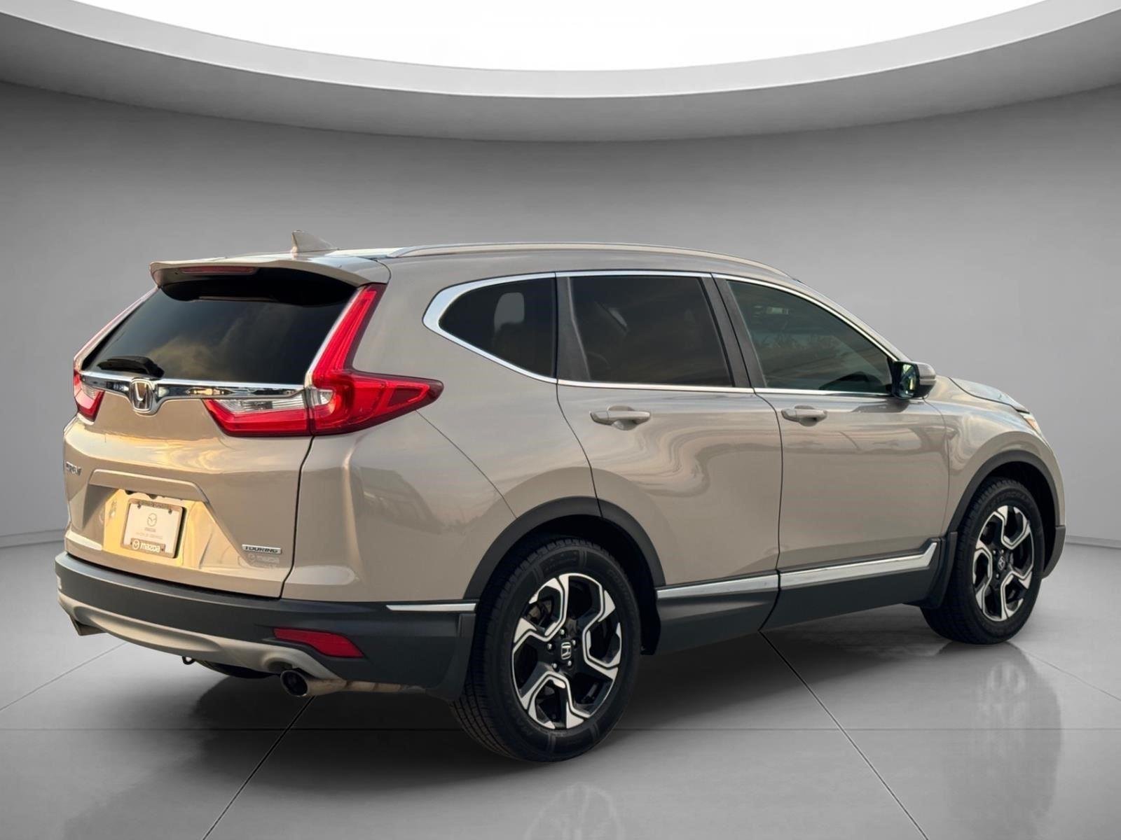 Used 2017 Sandstorm Metallic Honda Touring image 5