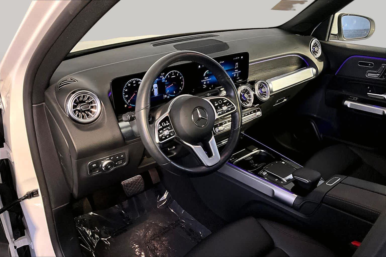 Certified Used 2023 Polar White Mercedes-Benz GLB 250 image 17