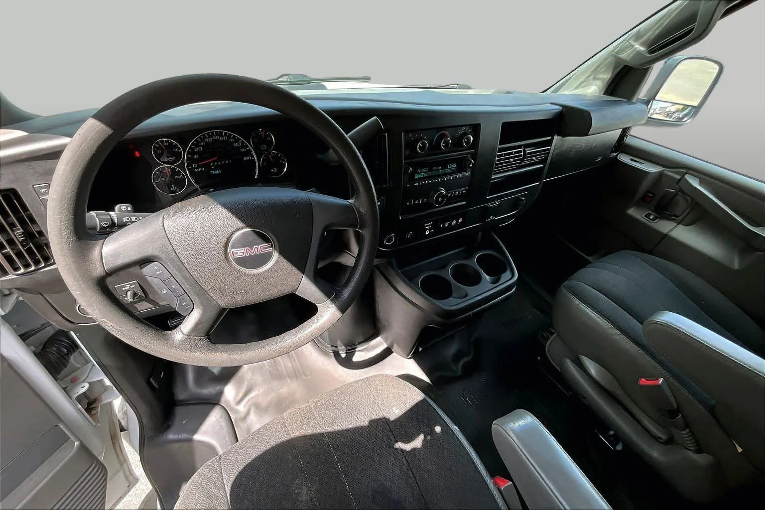 Certified Used 2020 Summit White GMC  image 16