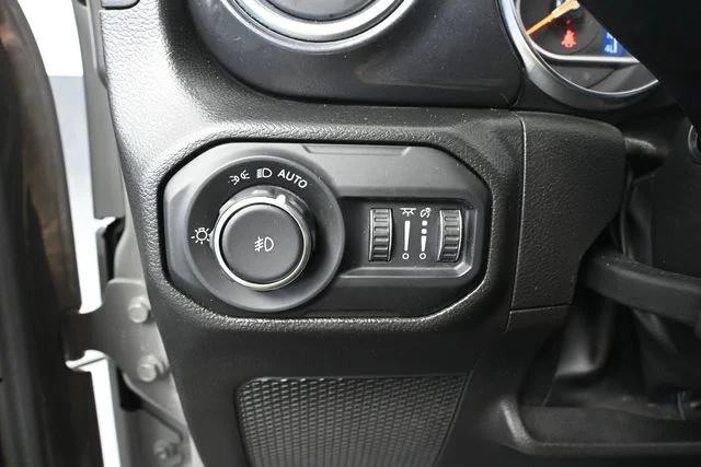 Certified Used 2022 Gray Jeep Unlimited Sahara Altitude image 26