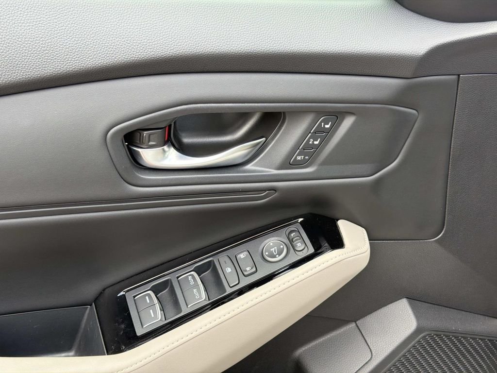 Used 2024  Honda Touring image 20