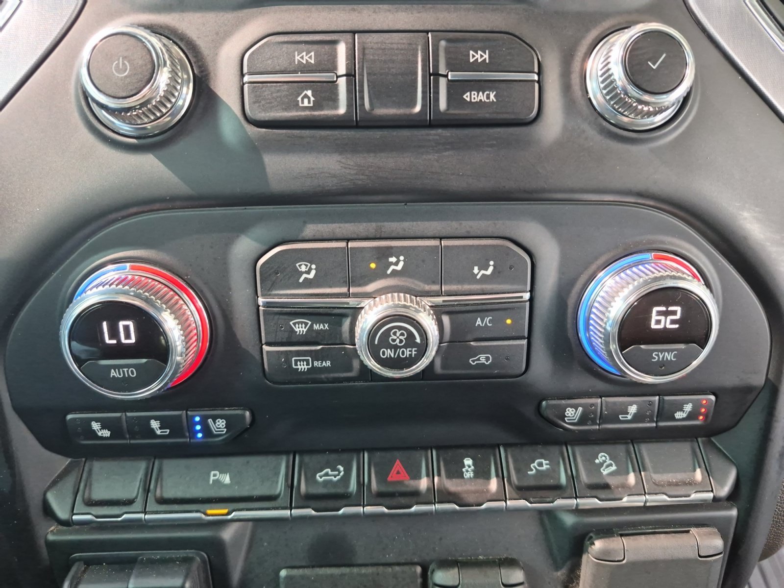 Used 2022 PACIFIC BLUE METALLIC GMC SLT image 18