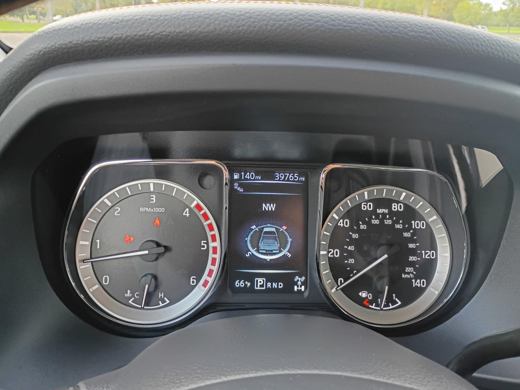Used 2017 Pearl White Nissan Platinum Reserve image 27