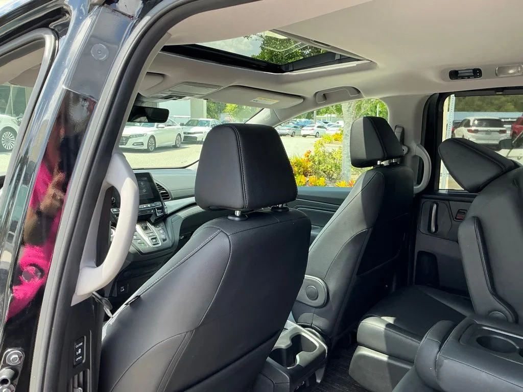 Used 2024  Honda EX-L image 30