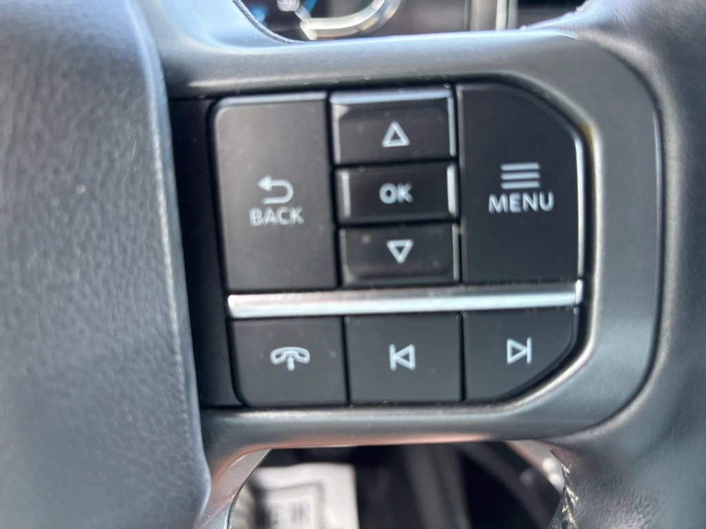 Used 2022 Carbonized Gray Metallic Ford LARIAT image 17