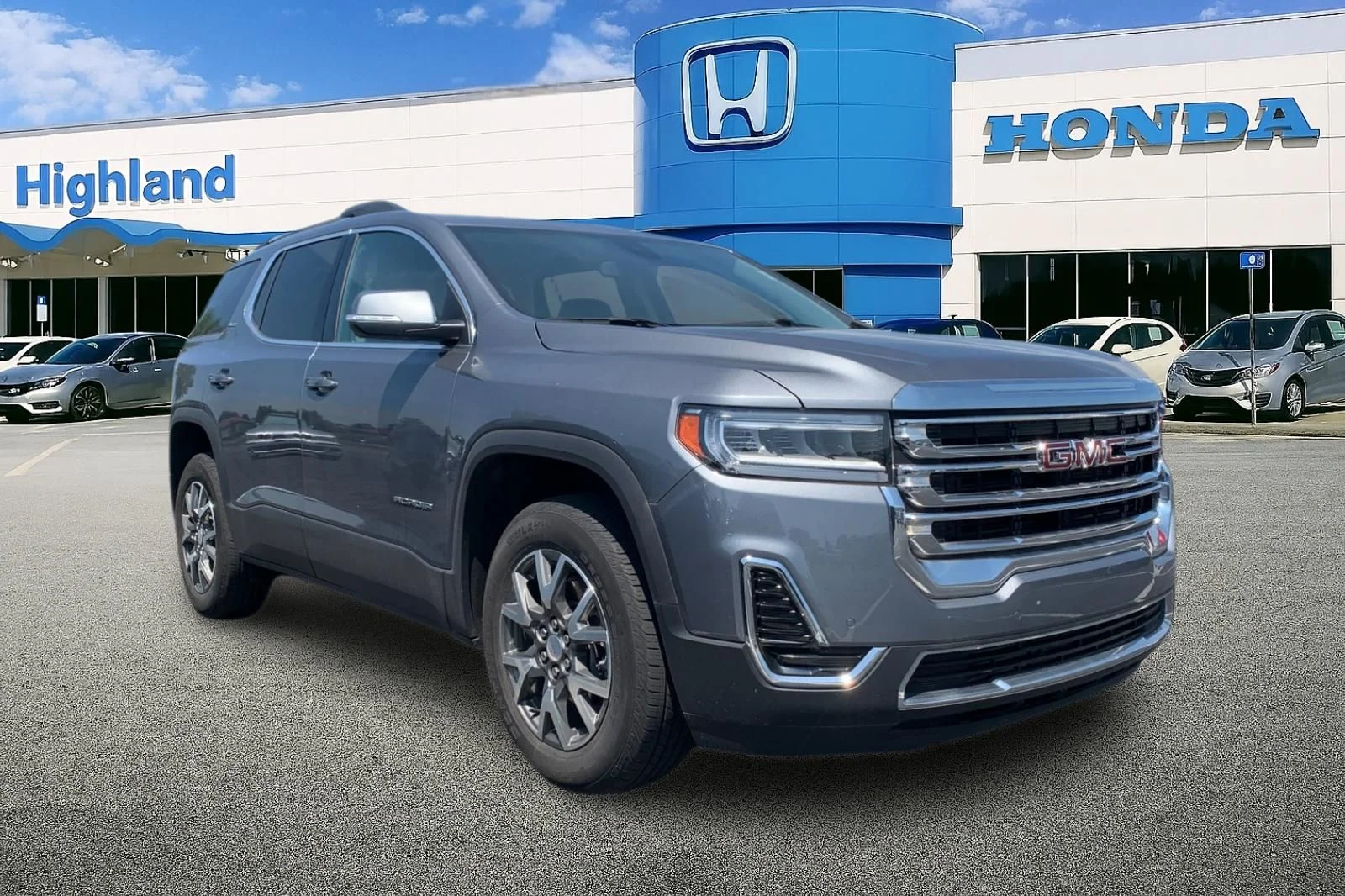 Used 2022 Gray GMC SLE image 6