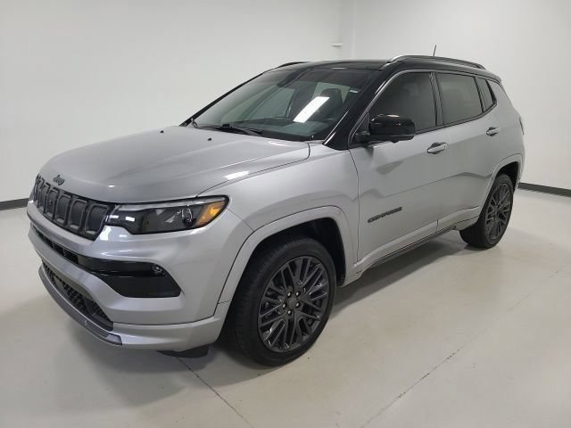 Used 2022 Billet Silver Metallic Clearcoat Jeep High Altitude image 8