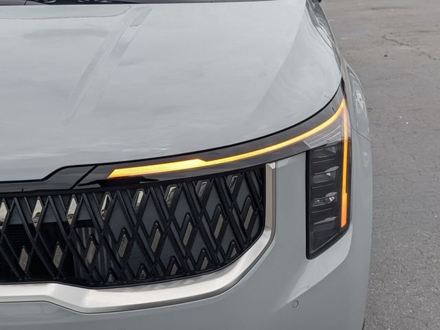 New 2027 Ceramic Silver Kia EX image 10