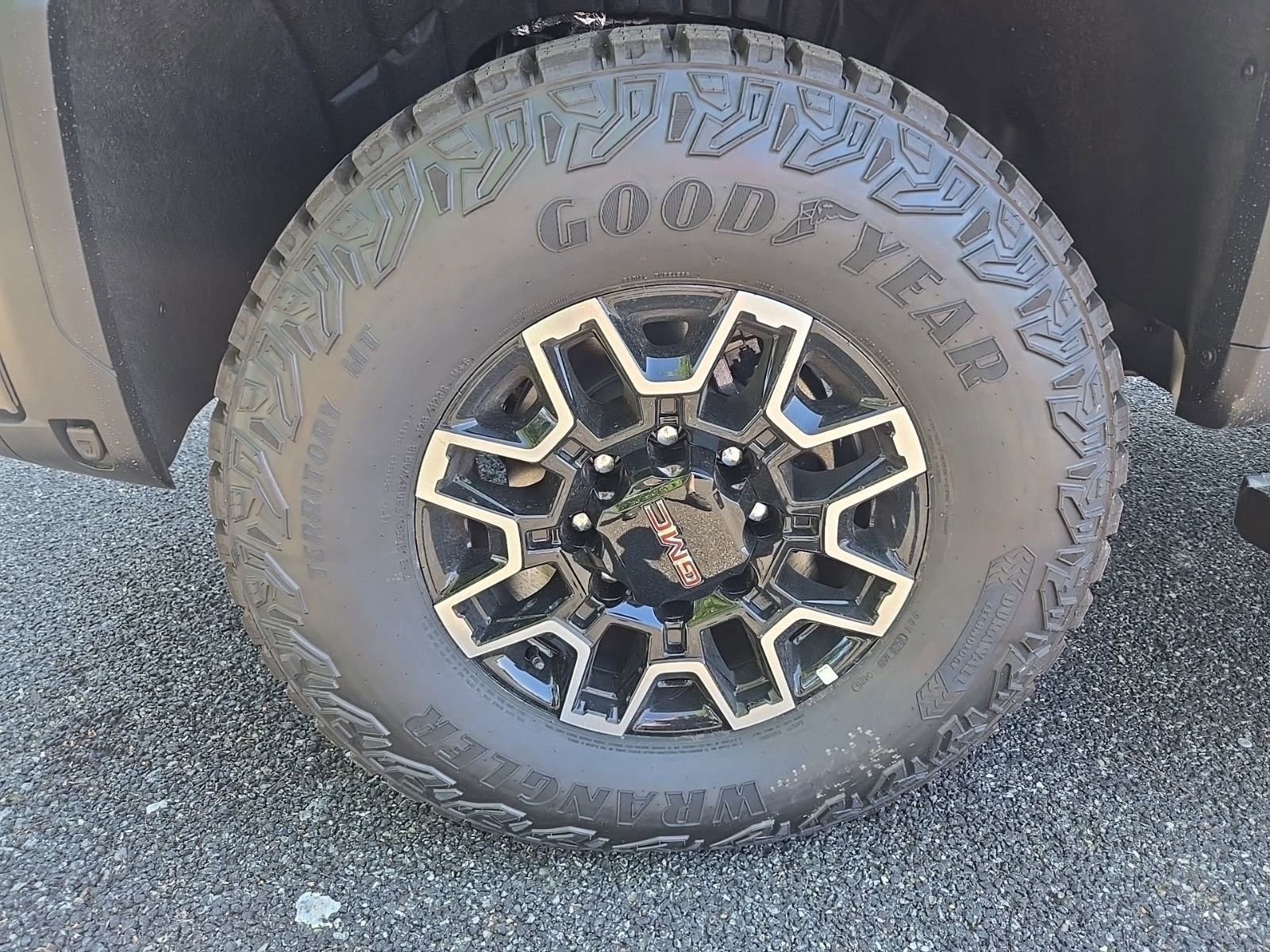2026 GMC Sierra 2500HD AT4X - Photo 20