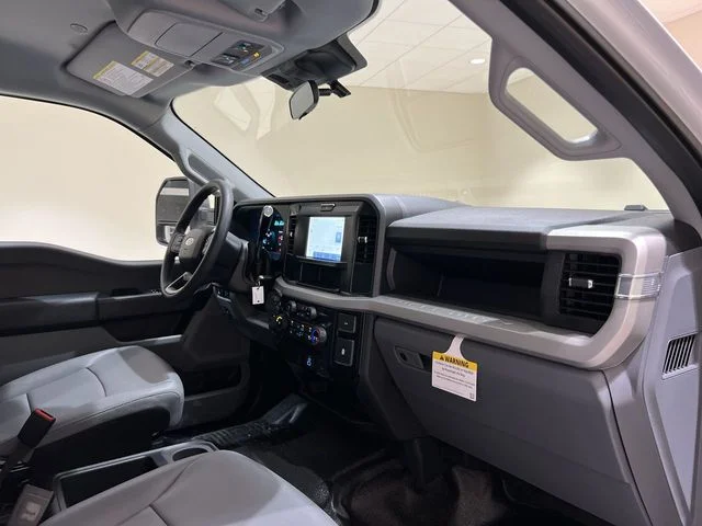 New 2026 Oxford White Ford F-250® XL image 22