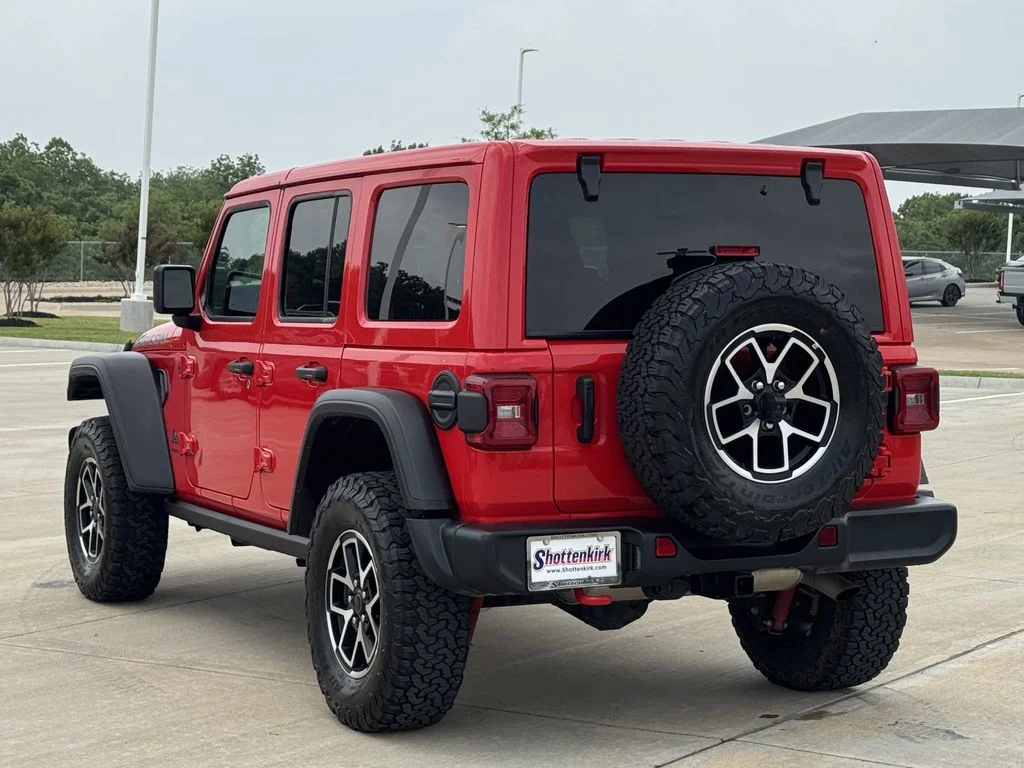Used 2025 Red Jeep Rubicon image 4