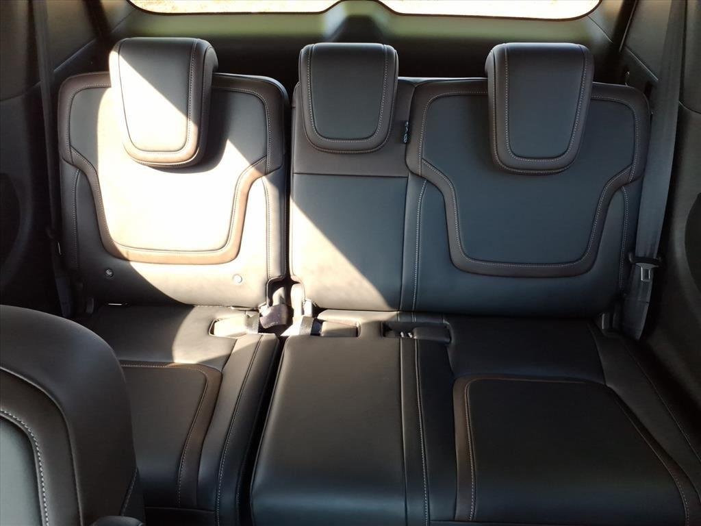 2025 Nissan Armada SL - Photo 23