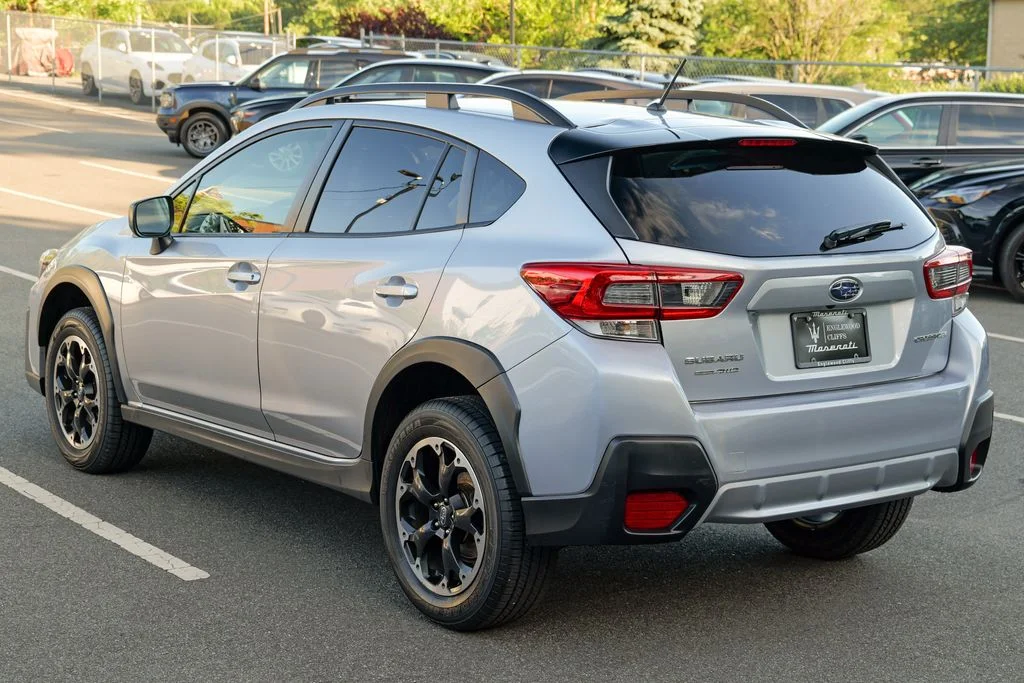 Used 2023 Ice Silver Metallic Subaru Base image 6