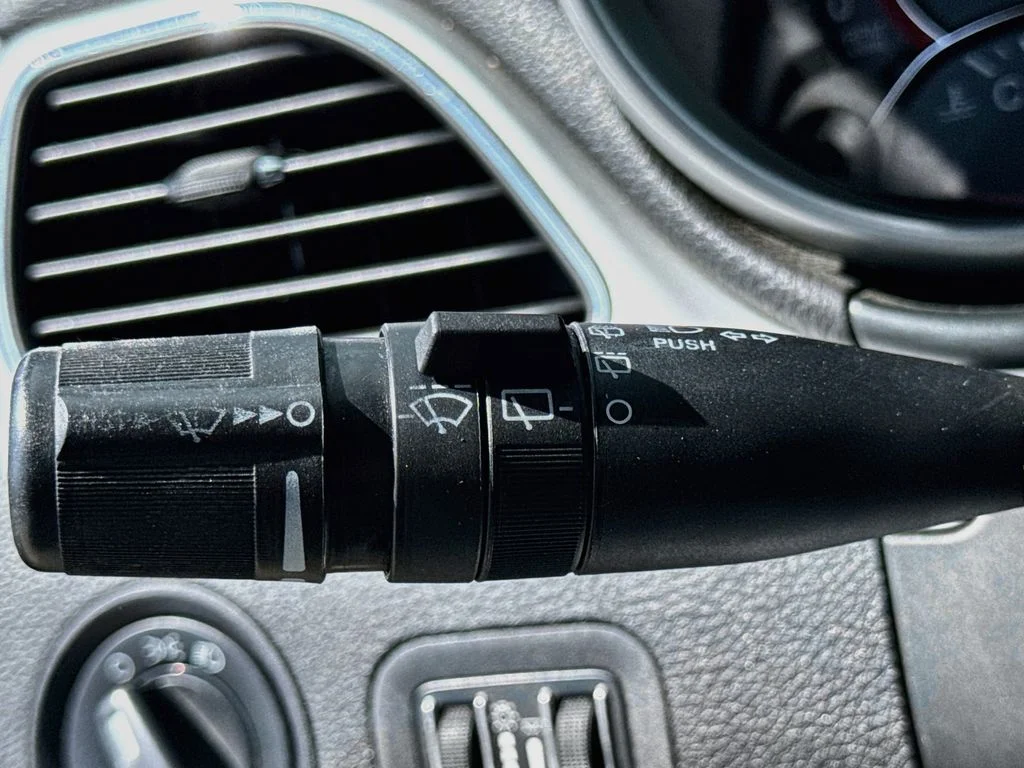 Used 2011 Black Dodge Mainstreet image 12