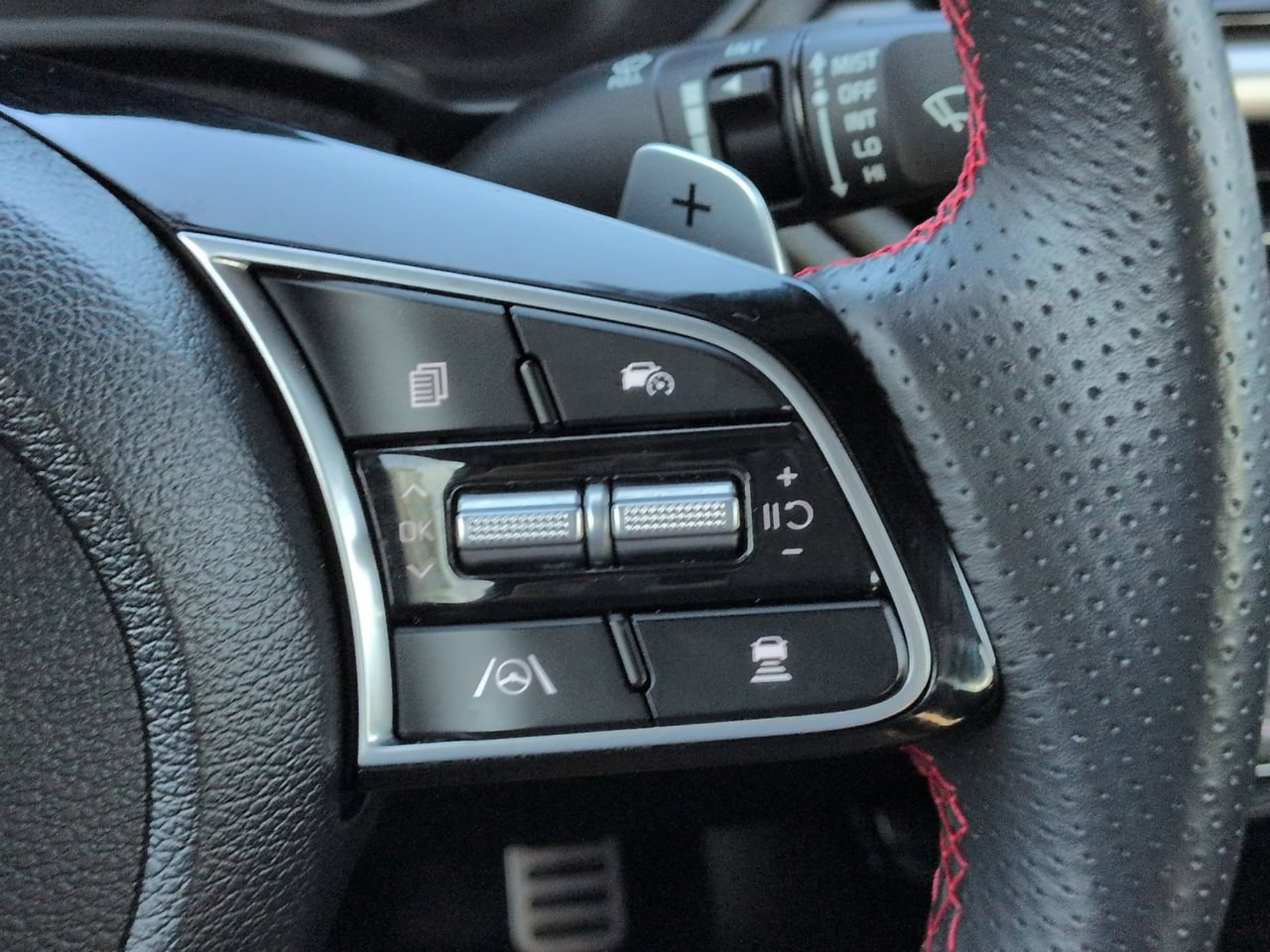 Used 2024 Gravity Gray Kia GT image 26